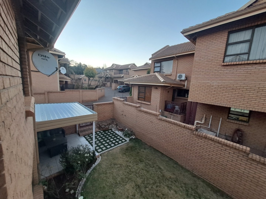 4 Bedroom Property for Sale in Heuwelsig Free State